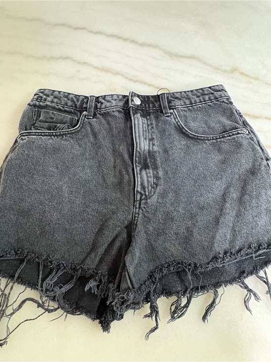 Zara Pants - ZARA High-Waisted Black Denim Frayed Hem Shorts